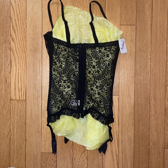 NWT Vintage Deadstock Corset - Picture 2 of 9